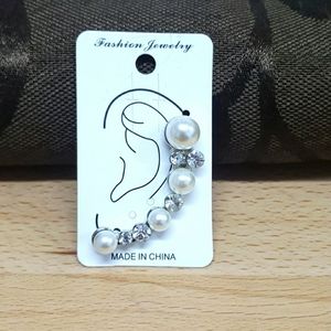 #118-14 Ear Cuff.